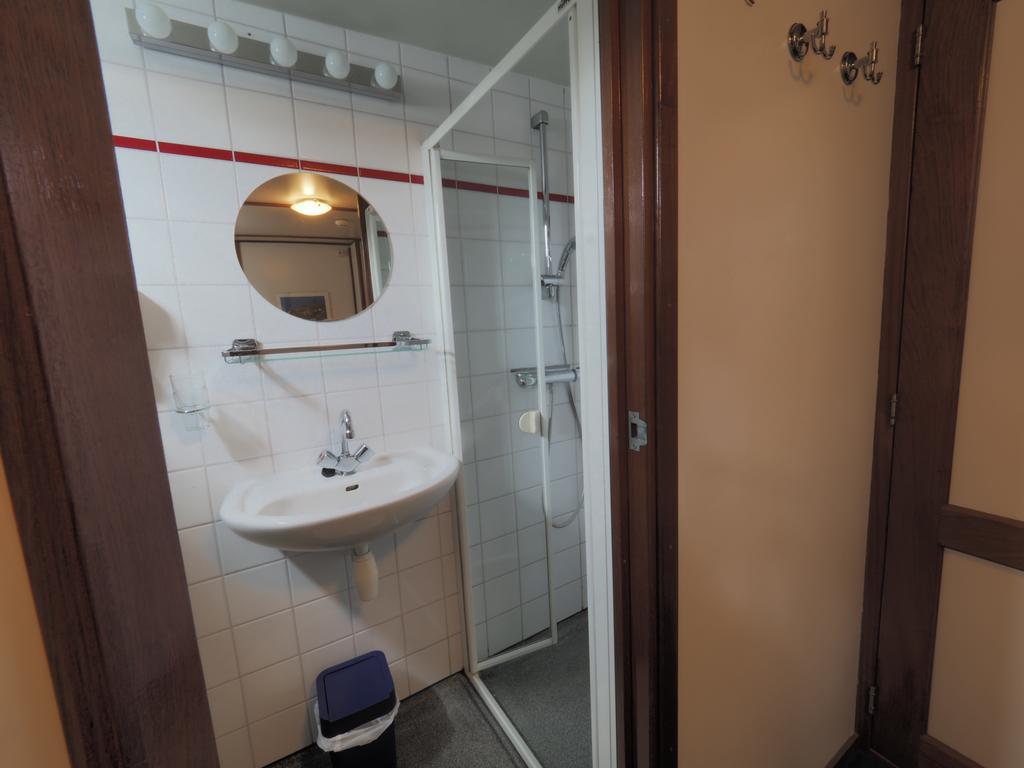 Hotelboot Sarah อัมสเตอร์ดัม ภายนอก รูปภาพ